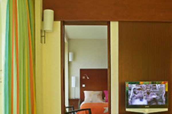 Sofitel Tahiti Maeva Beach Resort (Outu Maoro)